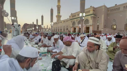 Feed the Fasting Inside Haramain Shareefain