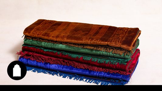 Distribute Prayer Mats