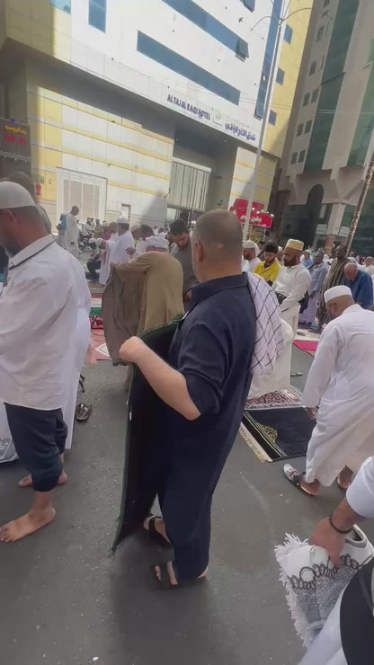 Distribute Prayer Mats
